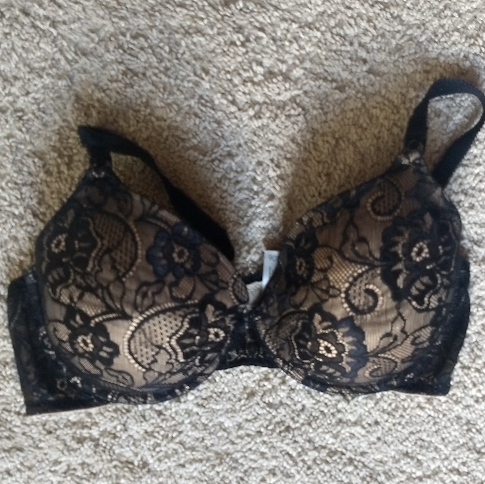 Black & Cream Lace Nursing Bra
